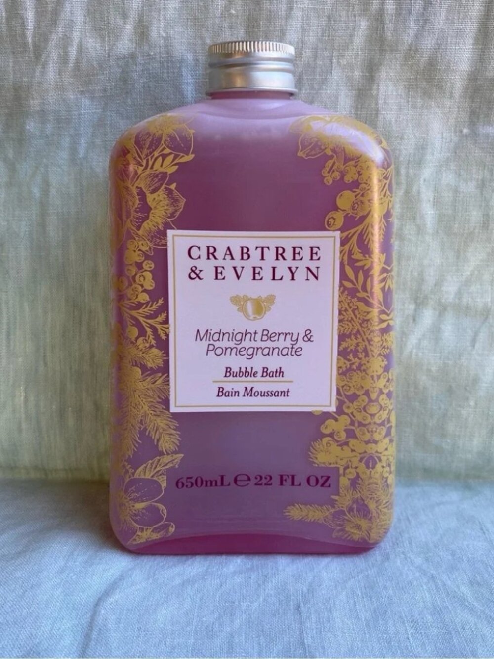 NWT Crabtree & Evelyn Midnight Berry & Pomegranate bubble bath 650ml 22 fl oz.